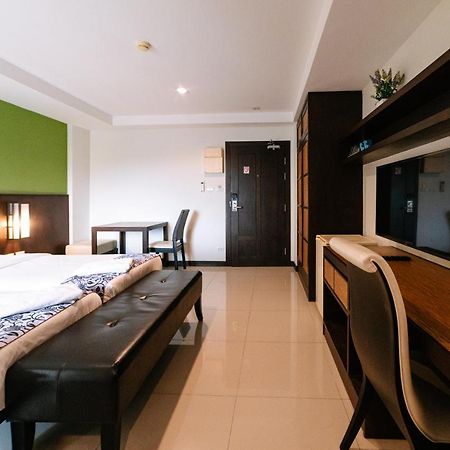Ratana Hotel Sakdidet, Phuket Town Exterior photo