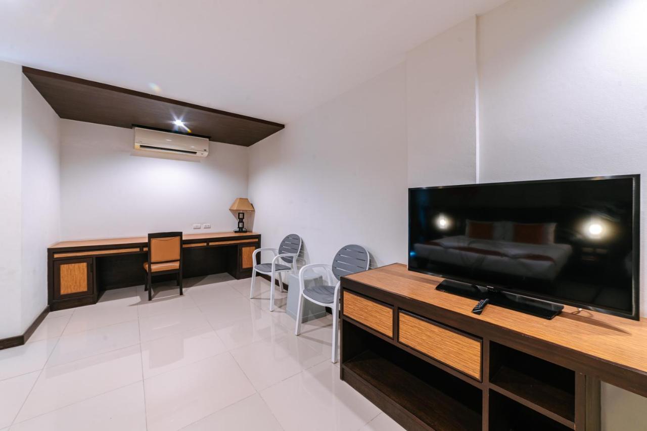 Ratana Hotel Sakdidet, Phuket Town Exterior photo
